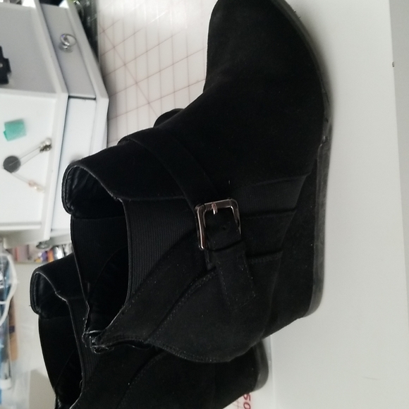 Forever Women's Booties - Picture 2 of 6